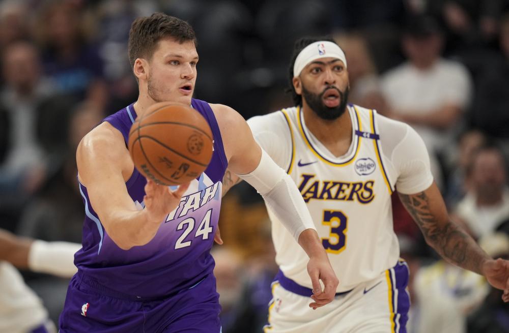 耀的同时实 耀的同时实